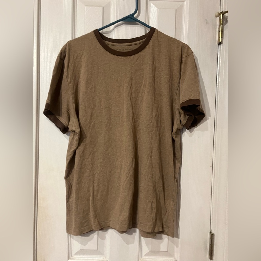 Banana Republic crew neck tee